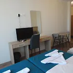 Samara With Relax Area מלון